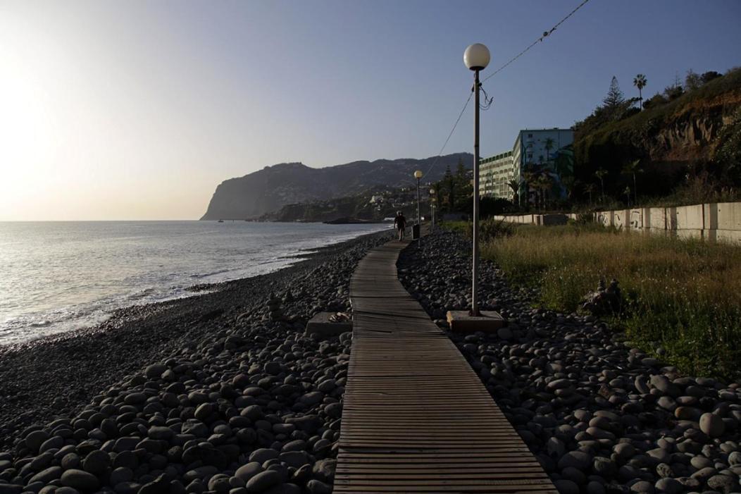 Beach Flat - Apartamento Praia Doca Do Cavacas Funchal  Exteriör bild
